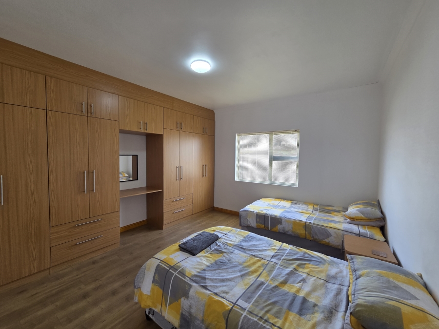 4 Bedroom Property for Sale in Harbour Lights Western Cape